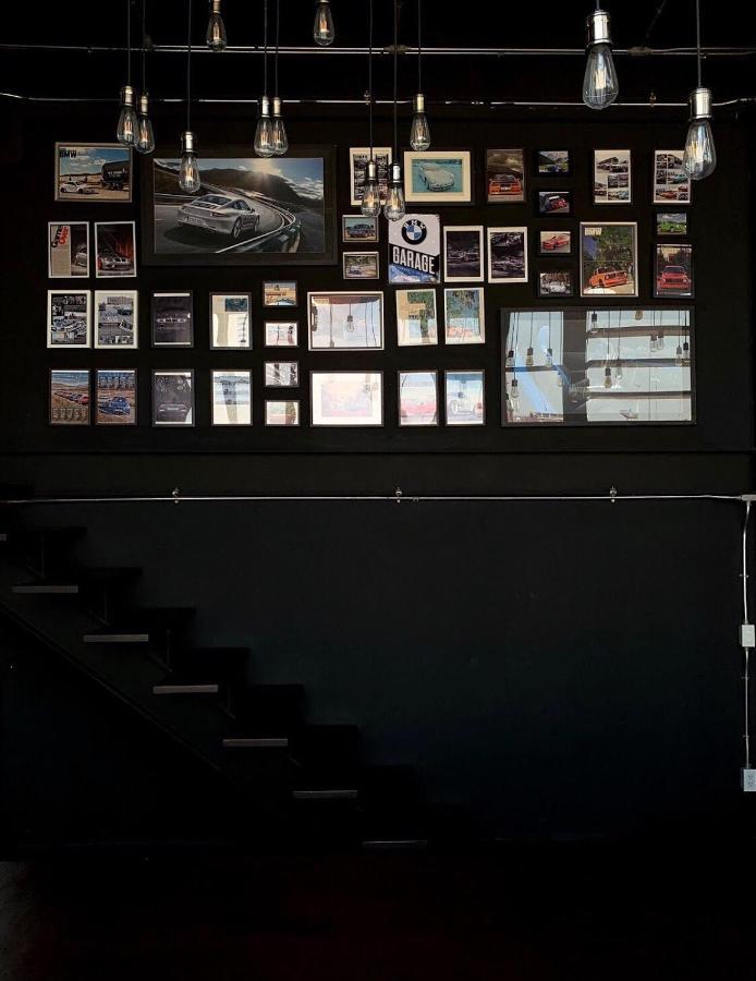 The Local Ari Hostel Bangkok Bagian luar foto