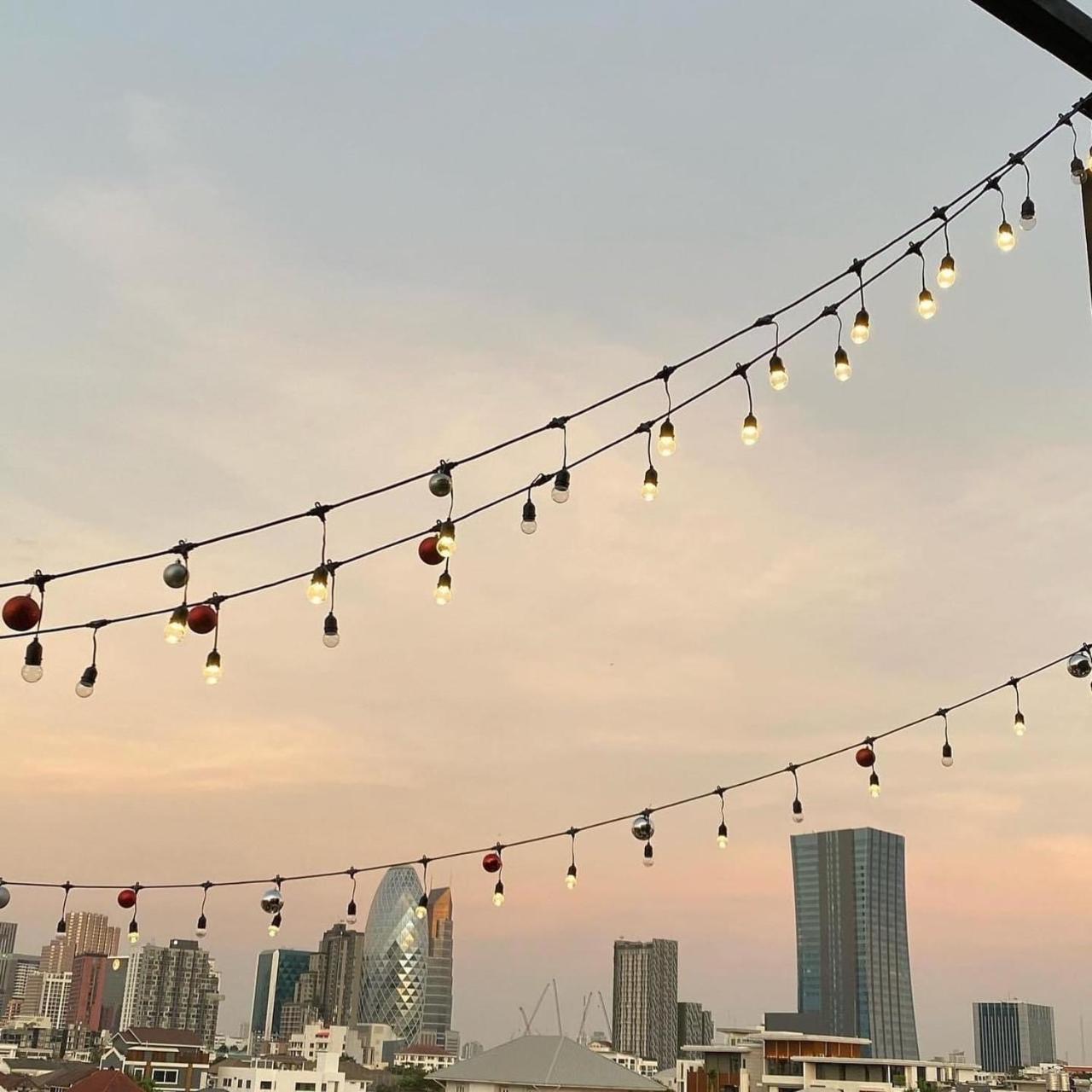 The Local Ari Hostel Bangkok Bagian luar foto